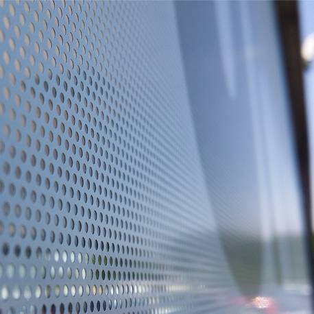Adhésifs Microperforés sur vitrine
